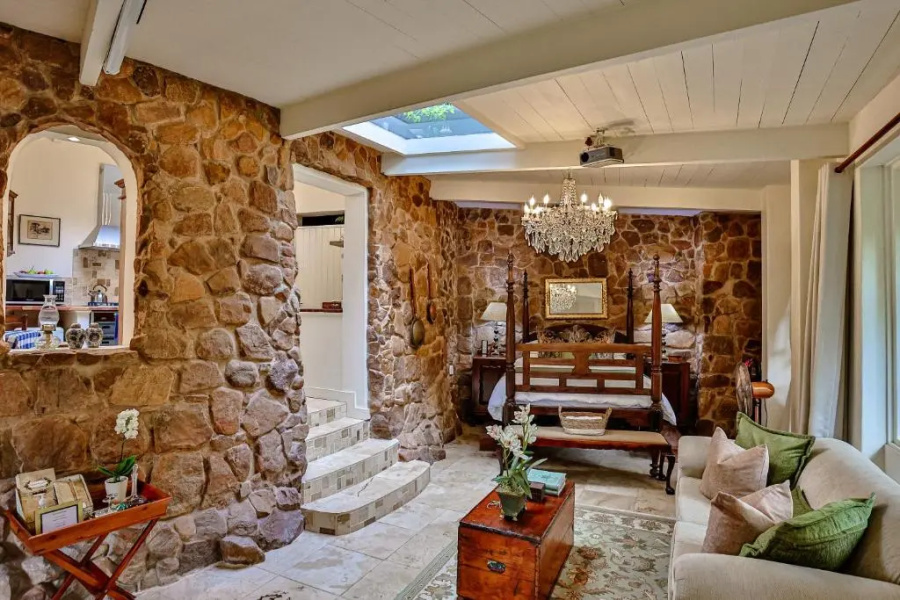 Macleod House Guest Cottage (Adults Only)