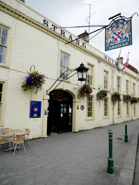 The Lansdowne Hotel