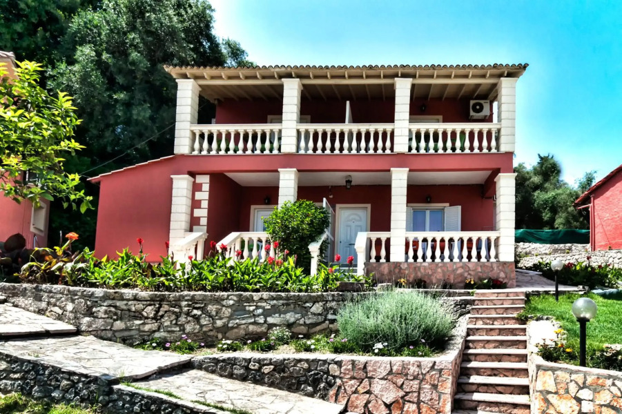 Fouxia Apartments and Studios