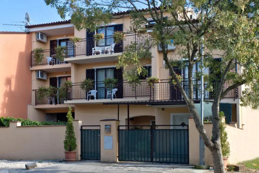 Apartments Silvana 74