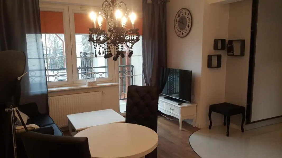 Piękna Apartments White