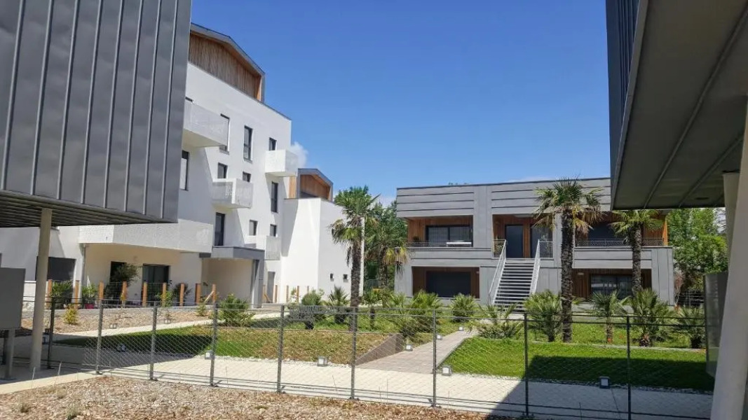 Les Picaillons - A 200m du lac