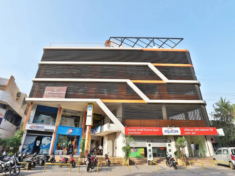 OYO 13420 Hotel Adendip Inn