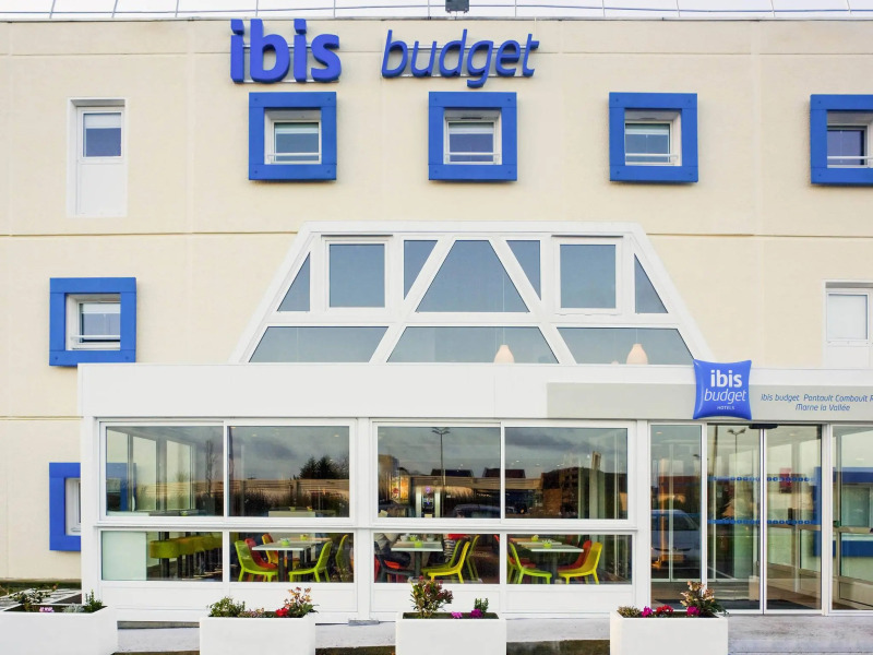 ibis budget Pontault Combault RN4 Marne la Vallée