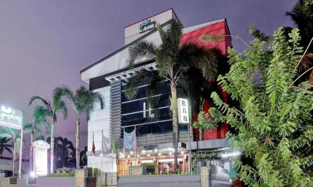 Treebo Symphony Hotels And Resorts Angamally