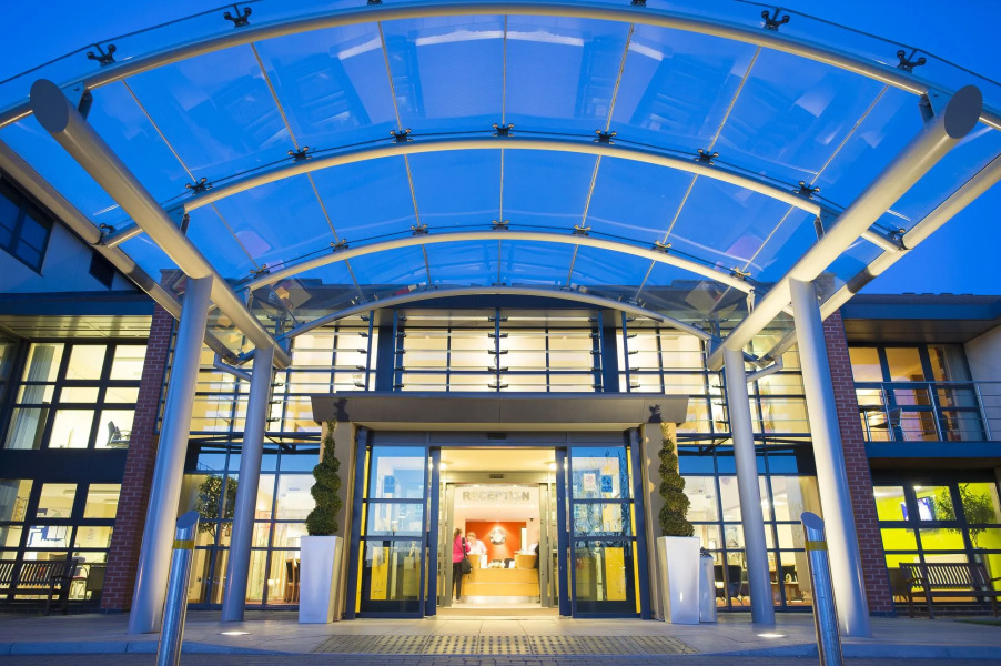 Burleigh Court Hotel