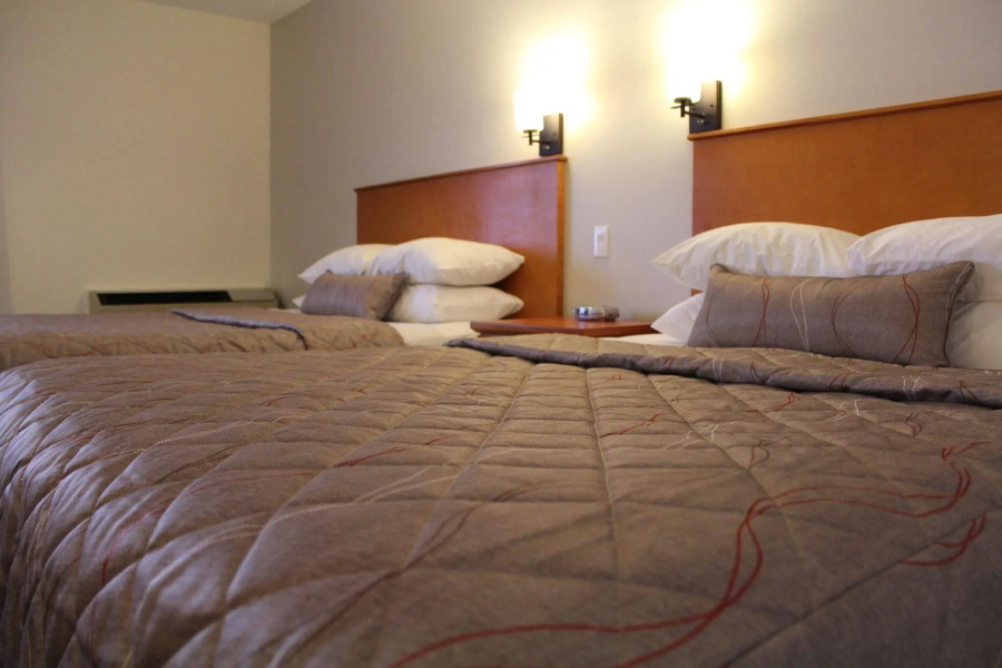 Maverick Motor Inn and Waterslide