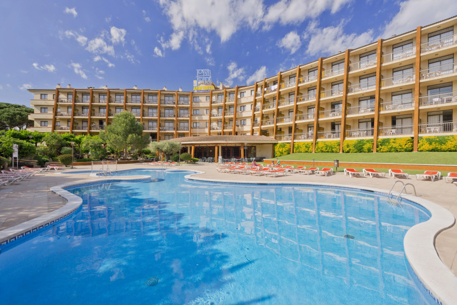 Апарт-отель GHT Tossa Park