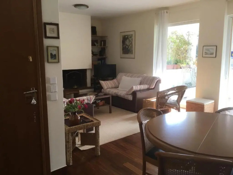 AGIA PARASKEVI appartement près du métro