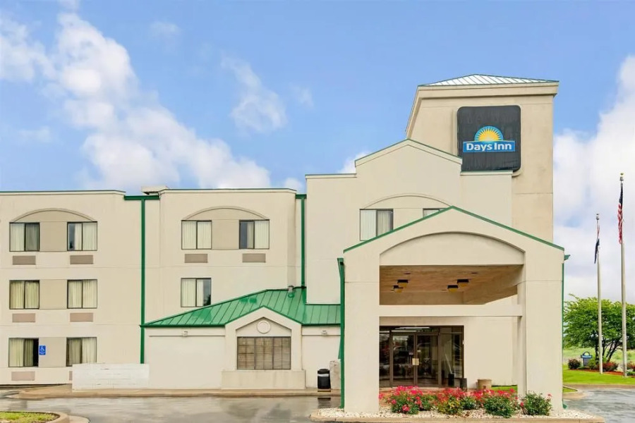 Days Inn Blue Springs