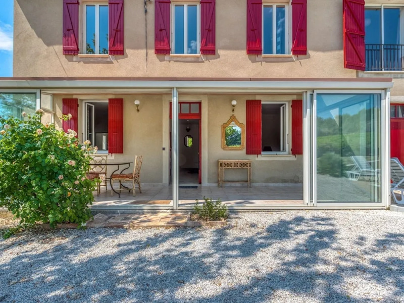 Cosy Holiday Home in Provence With Swimming Pool