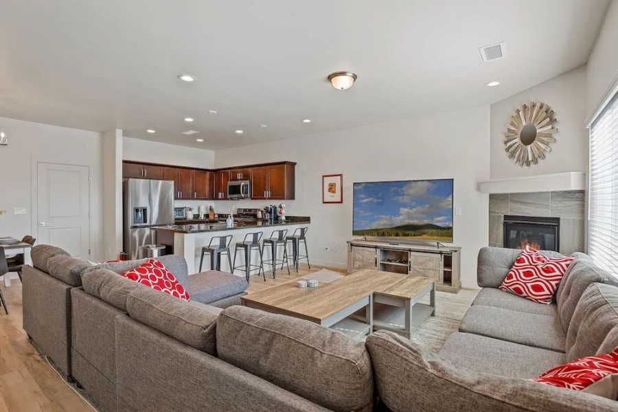 Bliss Flagstaff 49 3 Bedroom Townhouse by RedAwning