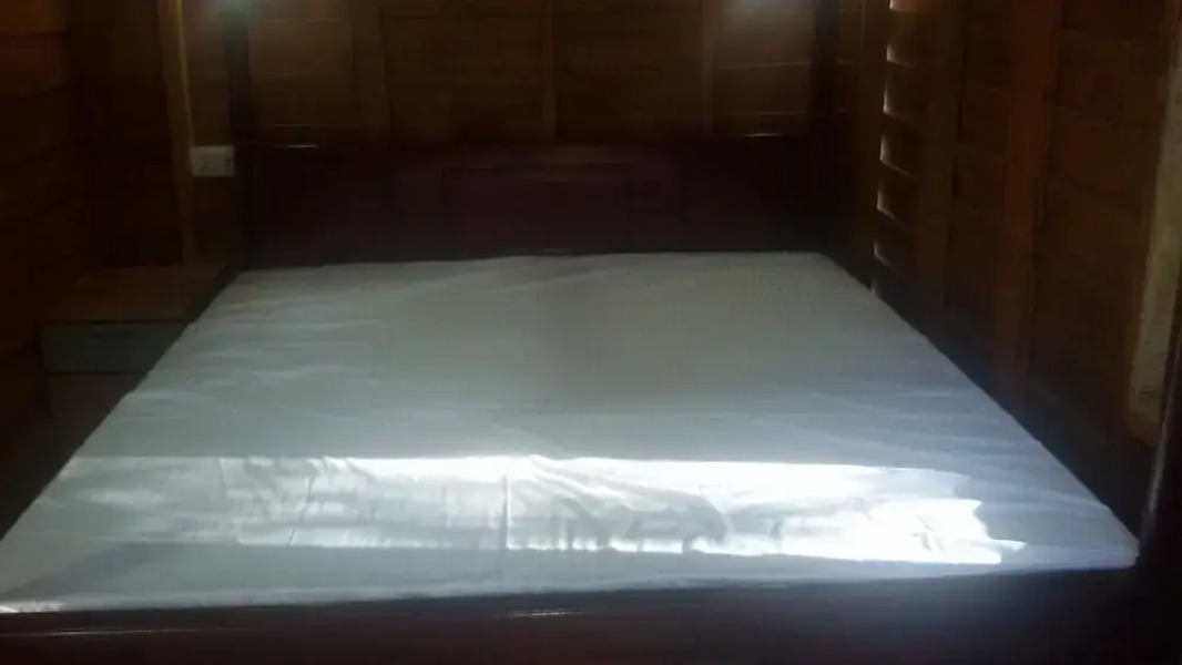 Elephant corridori camping