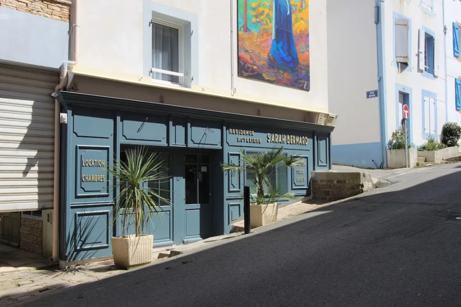 Residence Hoteliere Sarah Bernard