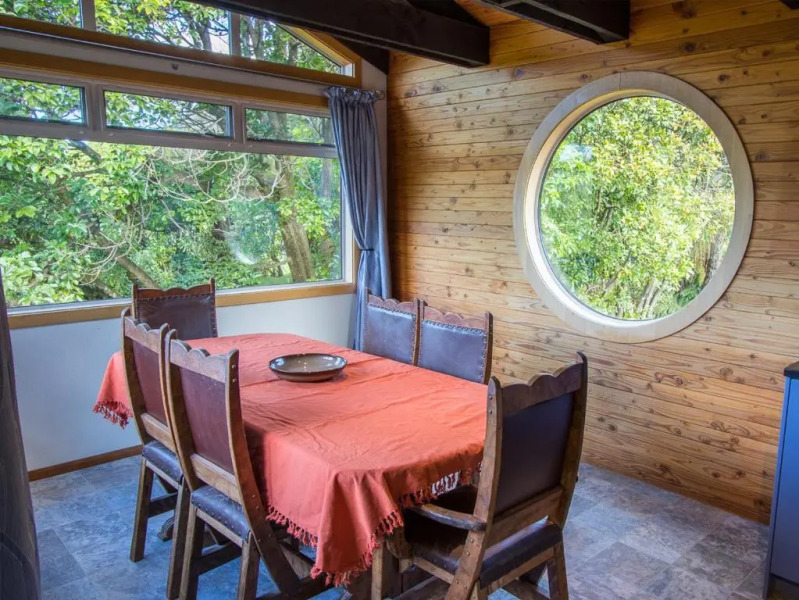 Tasman Hideaway - Marahau Holiday Home