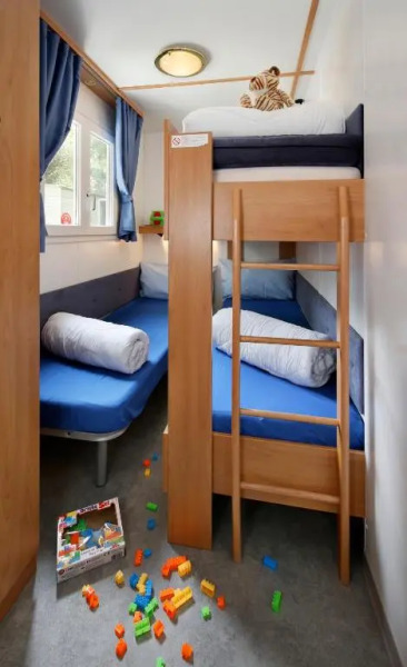 Albatross Mobile Homes on Camping Cisano & San Vito S. p. A.