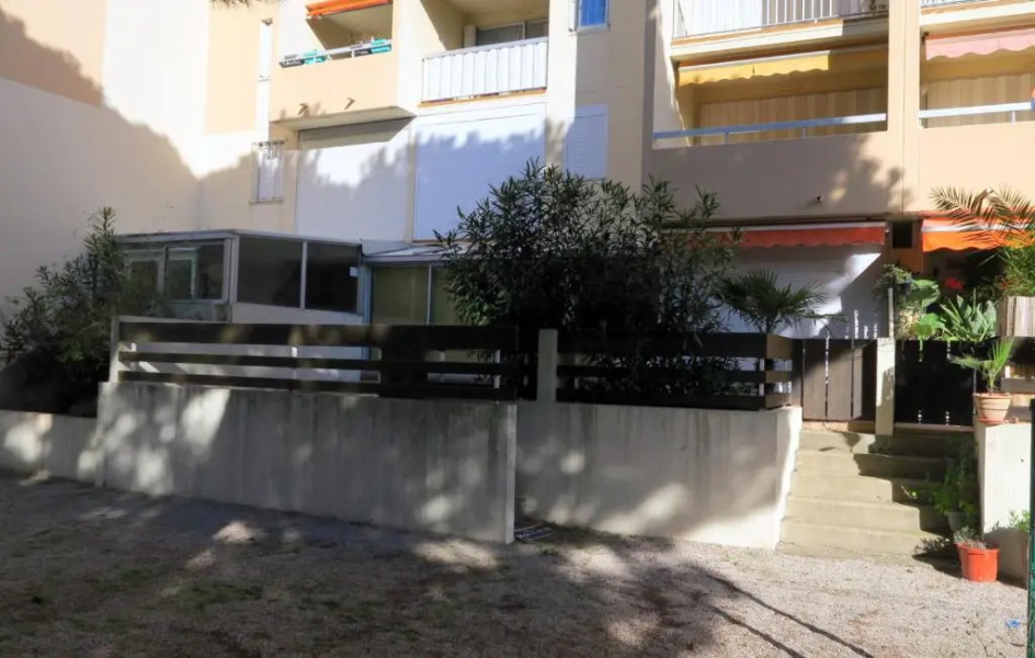 Studio 4 Couchages Avec Grande Terrasse En Rez-De-Jardin À Deux Pas Des Plages