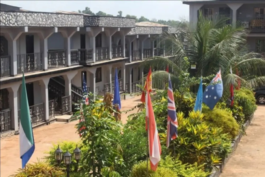 Dohas Hotel and Restaurant