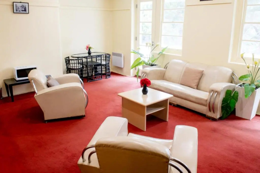 Linaker Art Deco Motel