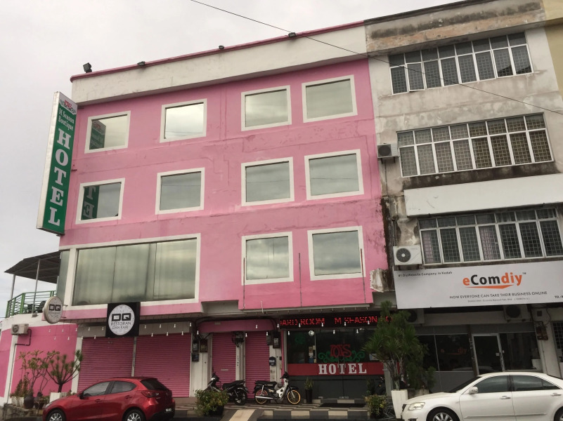 M Season Boutique Hotel