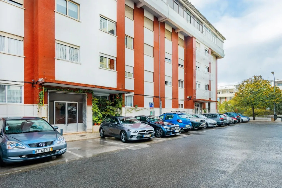 Oeiras Spacious and Modern Flat