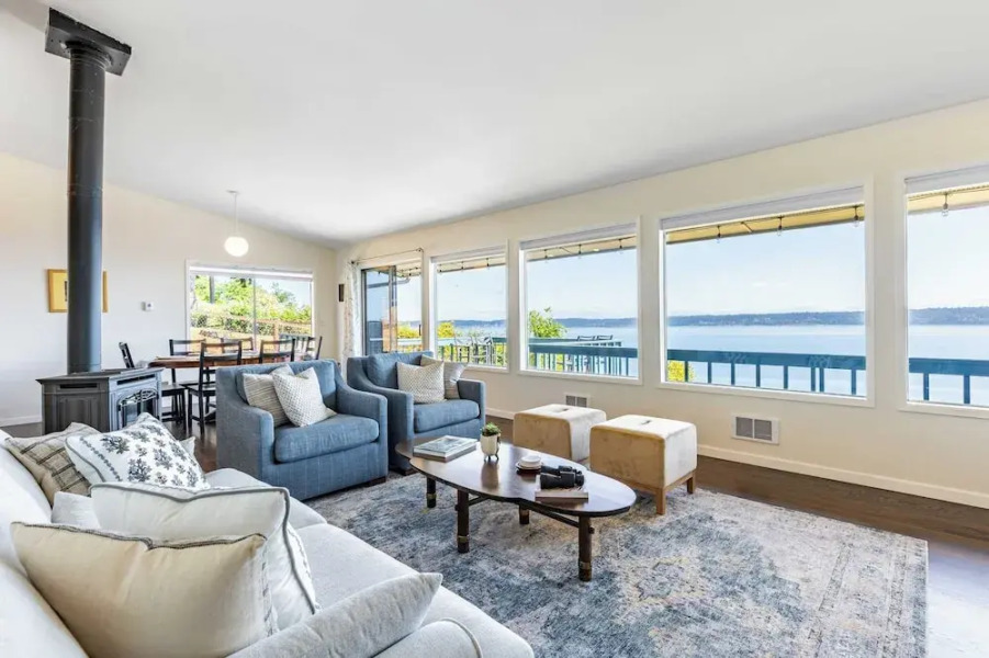 Saratoga by the Sea by Avantstay Panoramic View, Near Langley