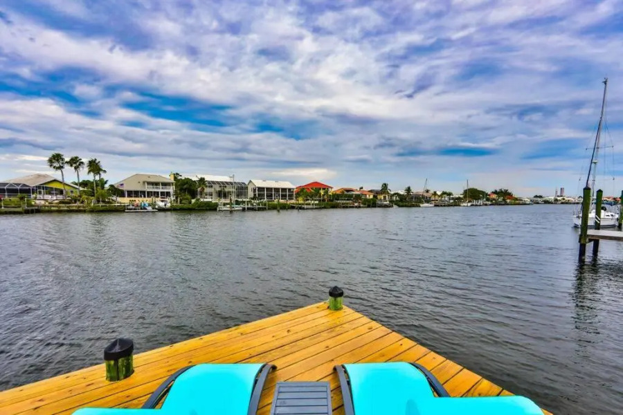 Greece Villa On Canal FREE HEATED POOL And Kayaks