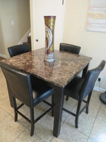 The King Suites - Netflix, Disney, Amzn Video -near ATL Hartsfield Jackson Airport