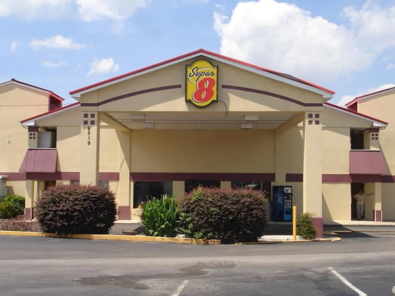 Super 8 Chattanooga/East Ridge