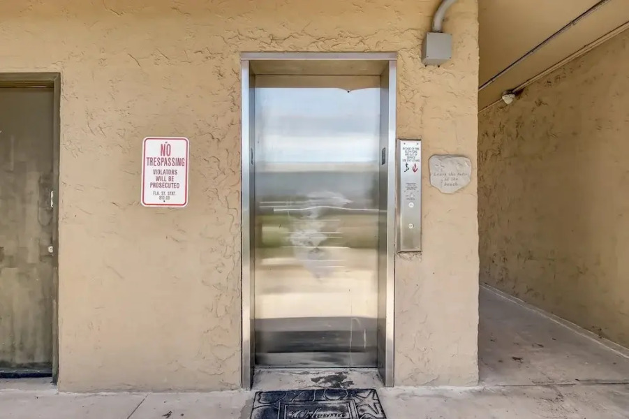 180 Degree Ocean Views Sunrise Sensation