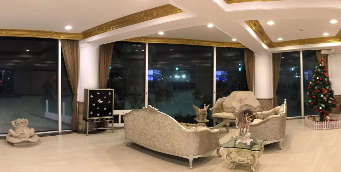 White House Beach Hotspring Resort