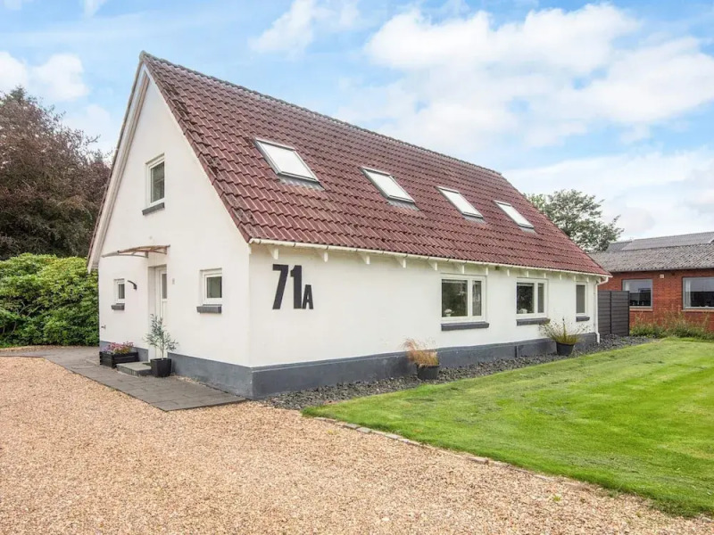 4 Star Holiday Home in Henne