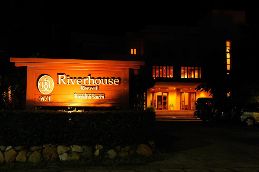 Riverhouse Resort