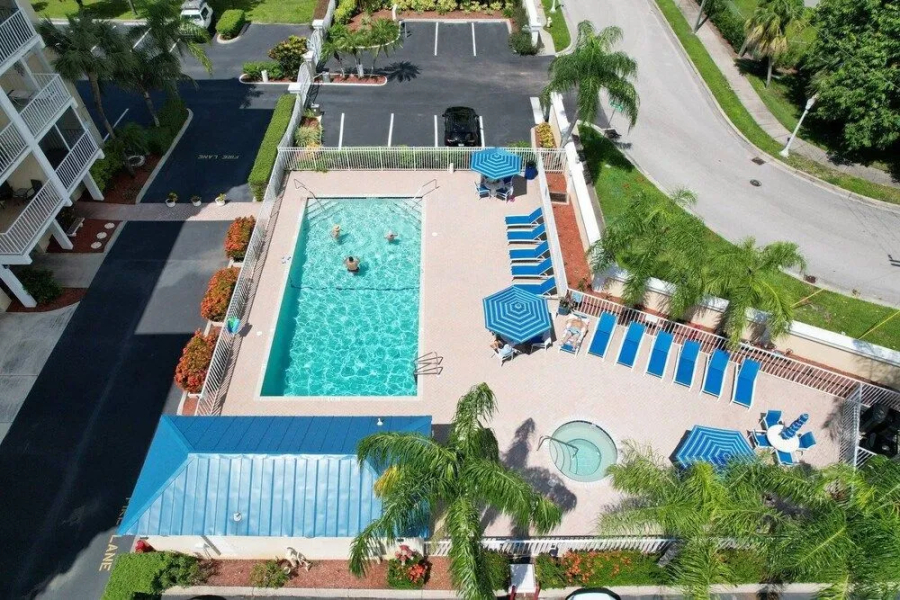 Palm Beach Landings A606