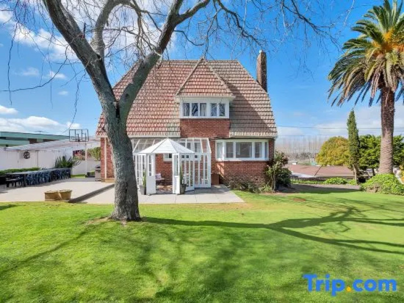 Whole Big Family House 9Bedrooms 4Baths