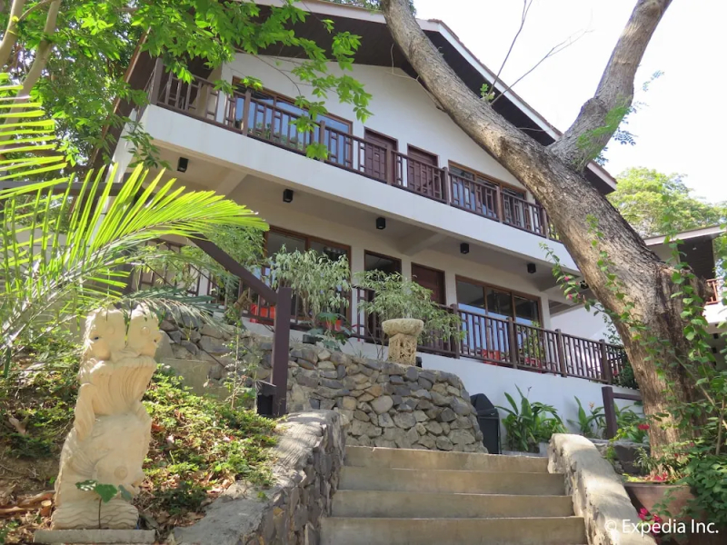 Aiyanar Beach & Dive Resort