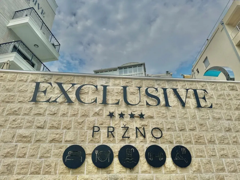 Hotel Exclusive