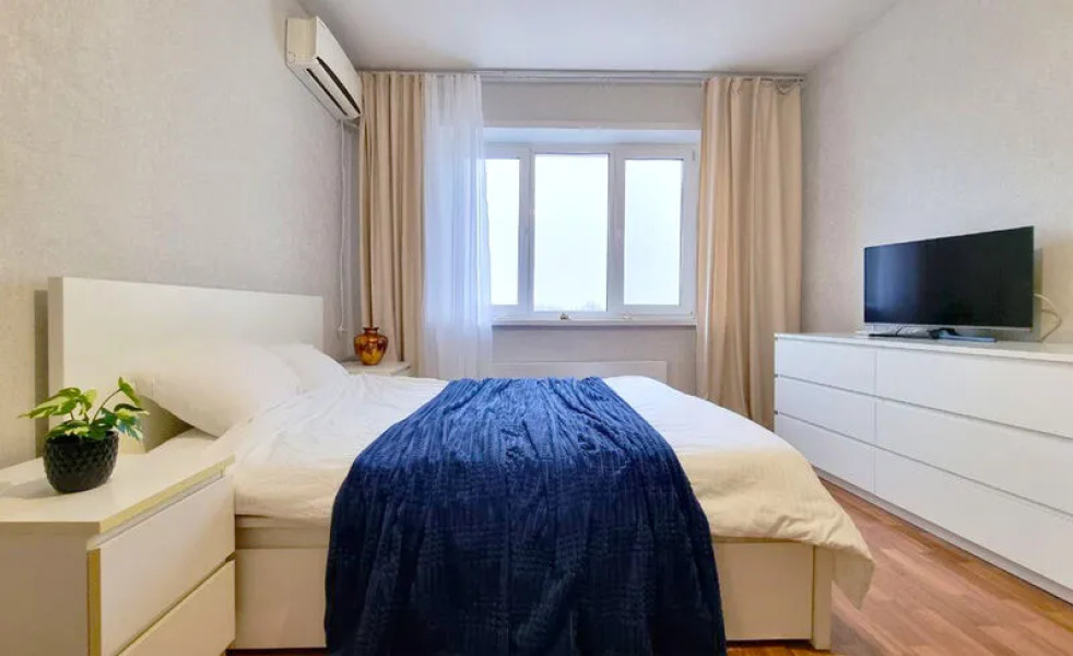 Никирент на ул. Академика жук, д. 12/1