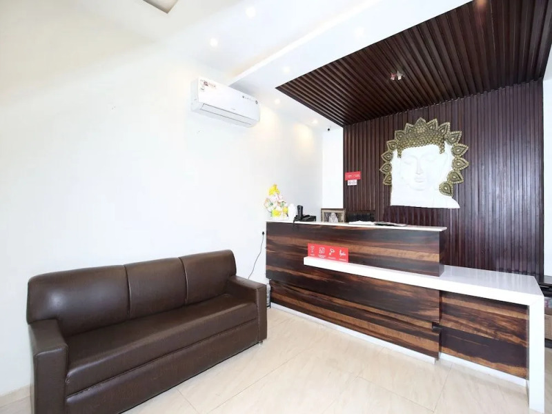 OYO 14981 Hotel Royal MJS