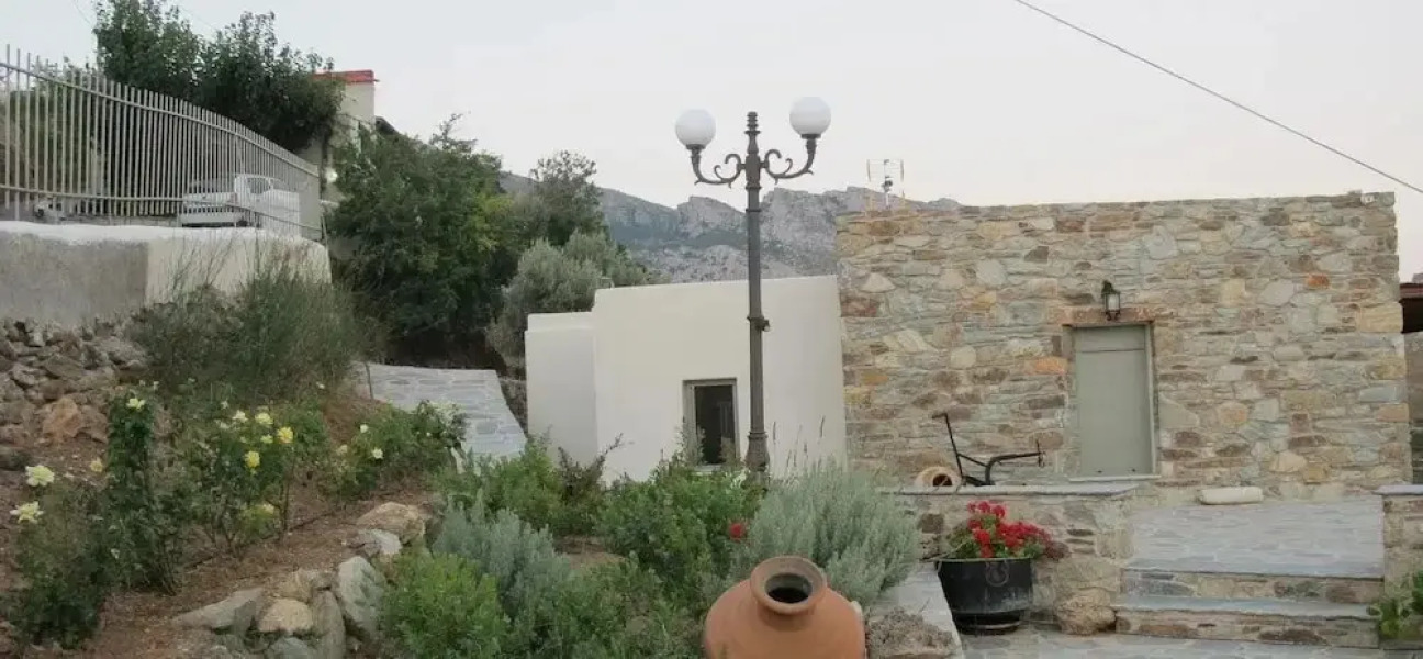 To mpalkoni tis Karistou