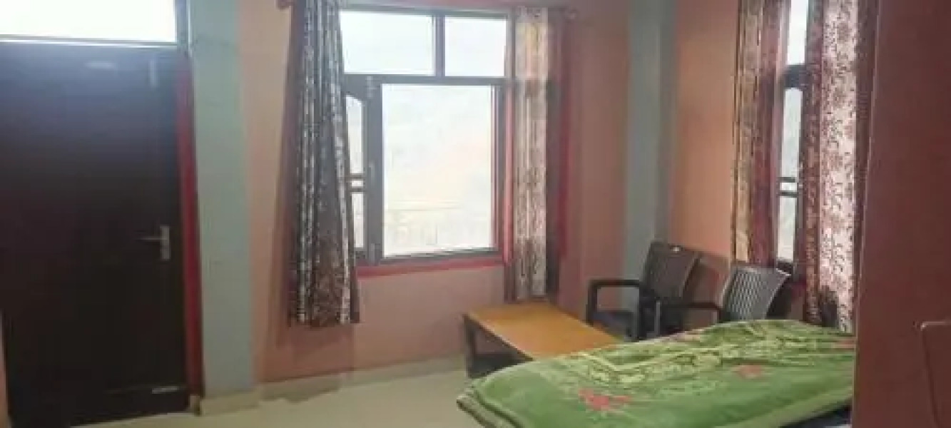 Yellowoaks guesthouse