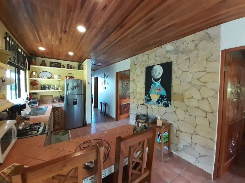 Encantada Guest House: Spectacular View & Excellent Reviews