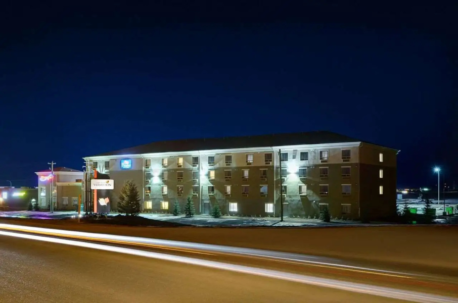 Pomeroy Inn And Suites Vermilion