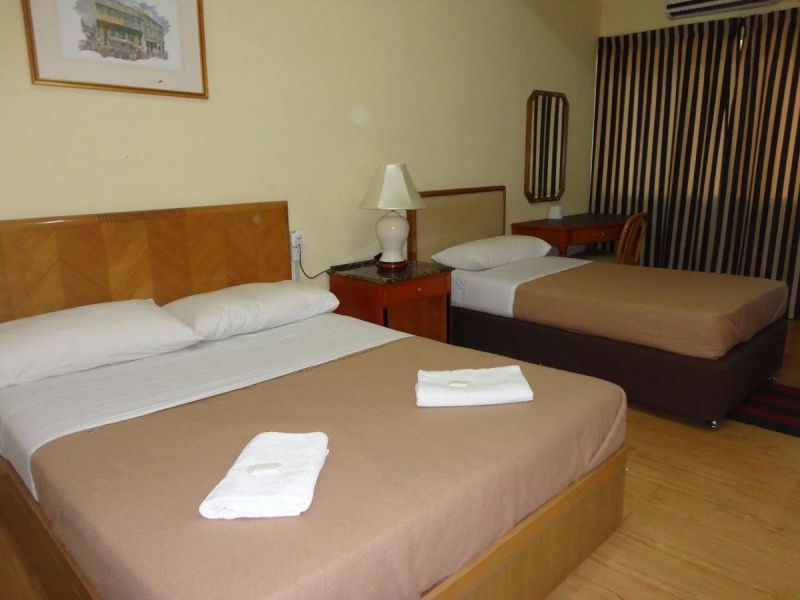 Pristine Hotel