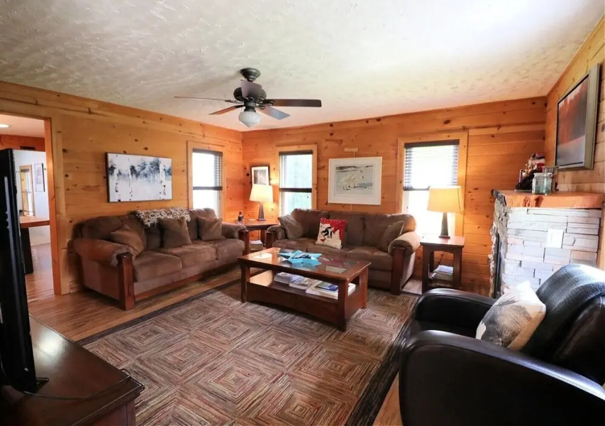 21 Mill Street 5 Bedroom Home by Redawning