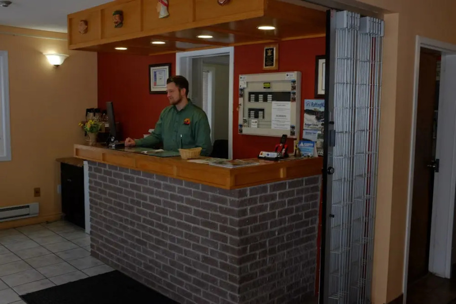 Hotel Robin Hood and Suites