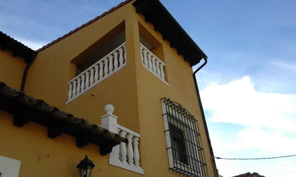 Hostal Rural Cumbres de Castilla