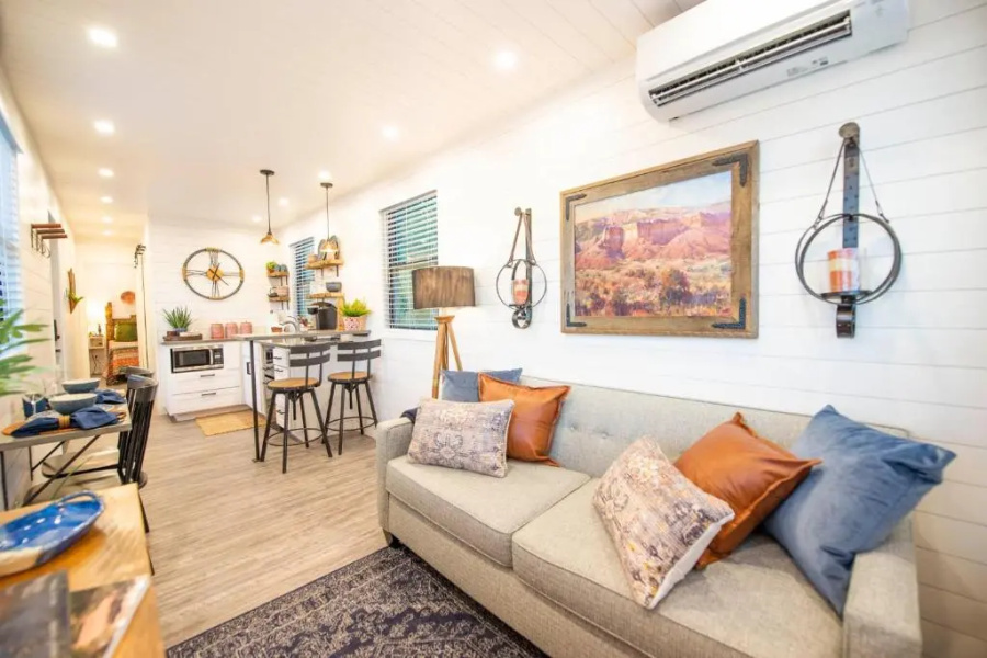 La Casita-Shipping Container House Near Magnolia/Baylor