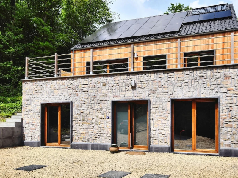 Luxurious Holiday Home in Beauraing with Sauna