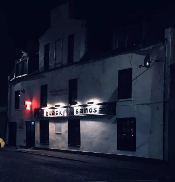 blacksands B&B an Bar